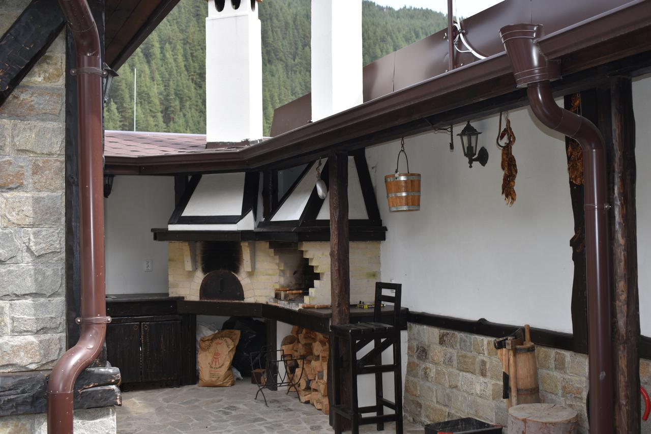 Bavaria House Hotel Govedarți Exterior foto