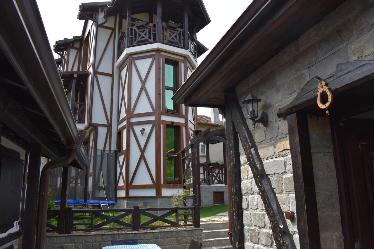 Bavaria House Hotel Govedarți Exterior foto
